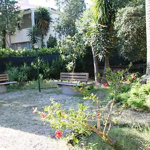 casa-vacanze-cau-viale-europa-sardinia-island.hotelsalgherosardinia.com/